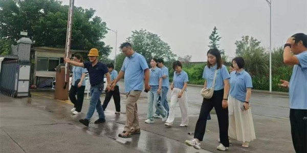 蔥滿滿受邀參觀中迅農科四川廣安"高塔藥肥"生產基地